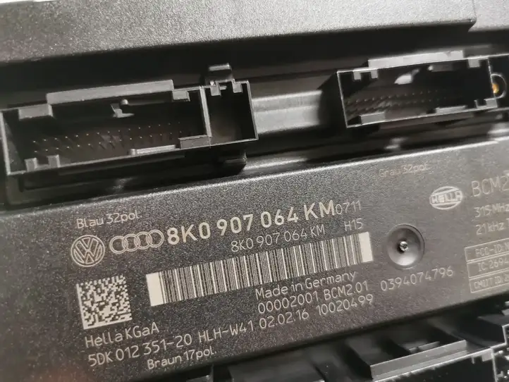 Audi S5 F5 (2016 - ) 8K0907064KM Модуль комфорта — фото 3