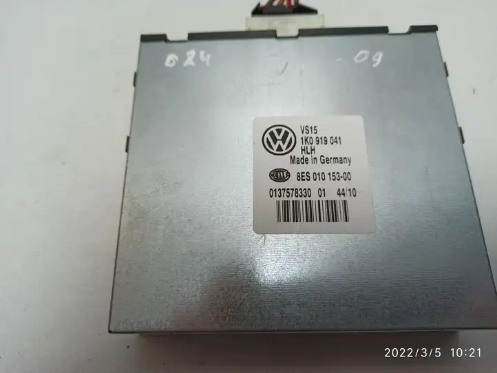 Volkswagen Golf Plus (2008 - 2014) Блок управления электропитанием — фото 2