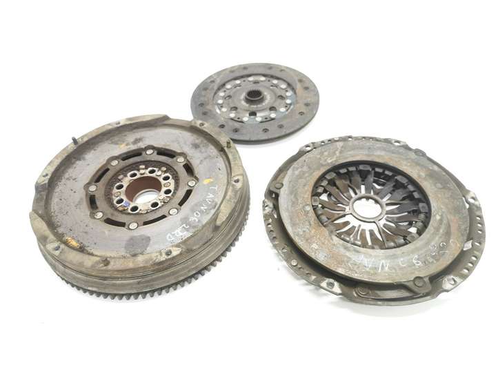 Toyota Avensis T250 (2006 - 2009)  3125005120 Комплект сцепления