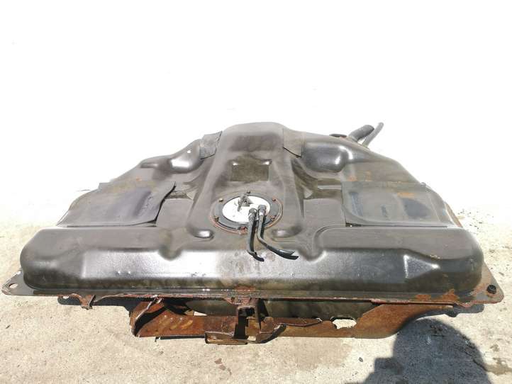 Nissan Almera N16 (2000 - 2010)   Топливный бак