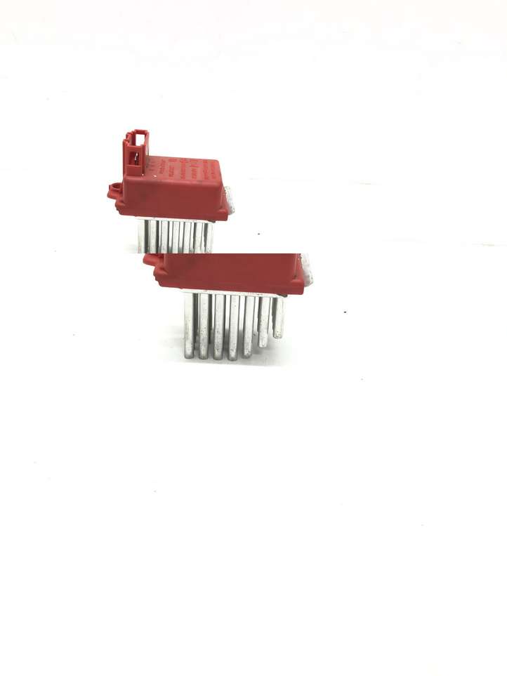 Audi A3/S3 8L (2000 - 2003)  657364M Реостат вентилятора печки