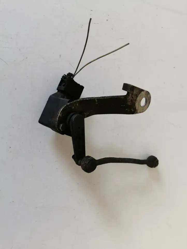 BMW 7 E65 E66 (2001 - 2008) 1093697 Датчик высоты фар — фото 2