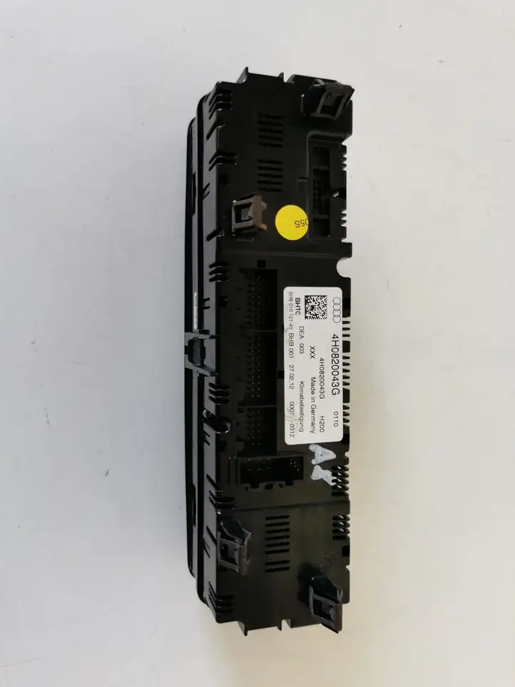 Audi A8 S8 D4 4H (2010 - 2014) 4H0820043G Блок управления климат-контролем — фото 2