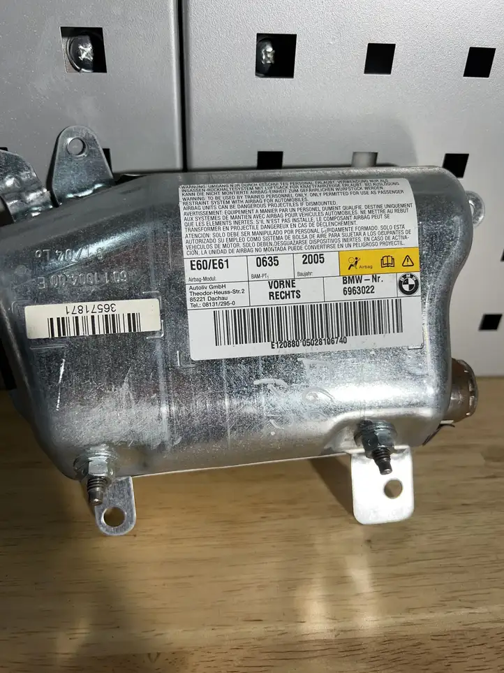 BMW 5 E60 E61 (2004 - 2010) 6963022 Подушка безопасности двери — фото 4