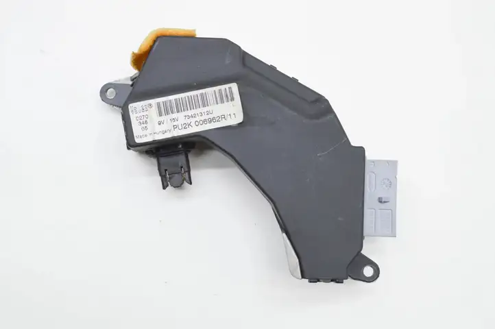 Opel Vectra C (2005 - 2009) PU2K006962 Реле вентилятора печки салона — фото 2