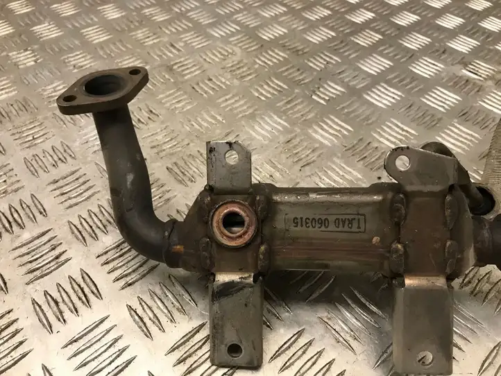 Toyota RAV 4 (XA30) (2006 - 2016) 2568026040 Охладитель клапана EGR — фото 1