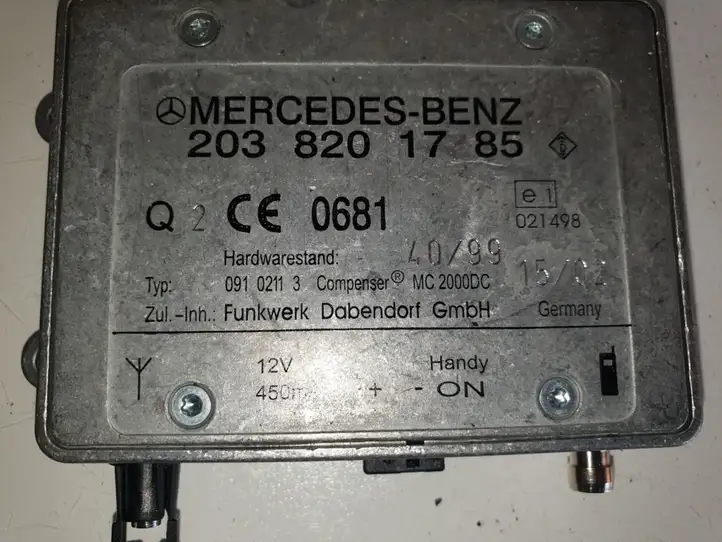 Mercedes-Benz C W203 (2000 - 2007) 2038201785 Усилитель антенны — фото 4