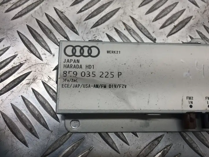 Audi A4 S4 B7 8E 8H (2004 - 2009) 8E9035225P Усилитель антенны — фото 2