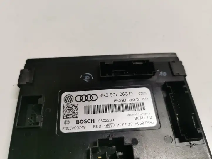 Audi A5 8T 8F (2007 - 2011) 8K0907063D Модуль комфорта — фото 3
