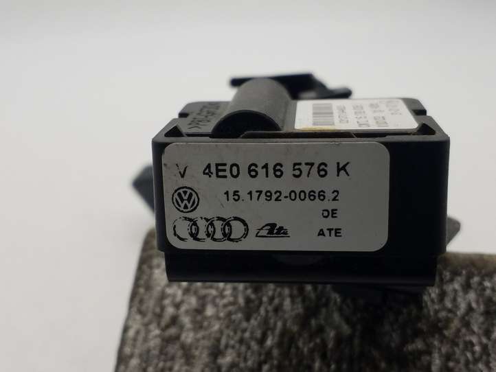 Audi A8 (2007 - 2010)  4E0616576K Датчик наклона