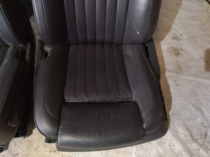 Volkswagen Phaeton (2002 - 2008)   Комплект отделки дверей