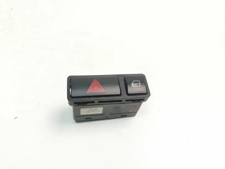 BMW 3 E46 (1998 - 2005) 8368920 Включатель аварийных фонарей — фото 1
