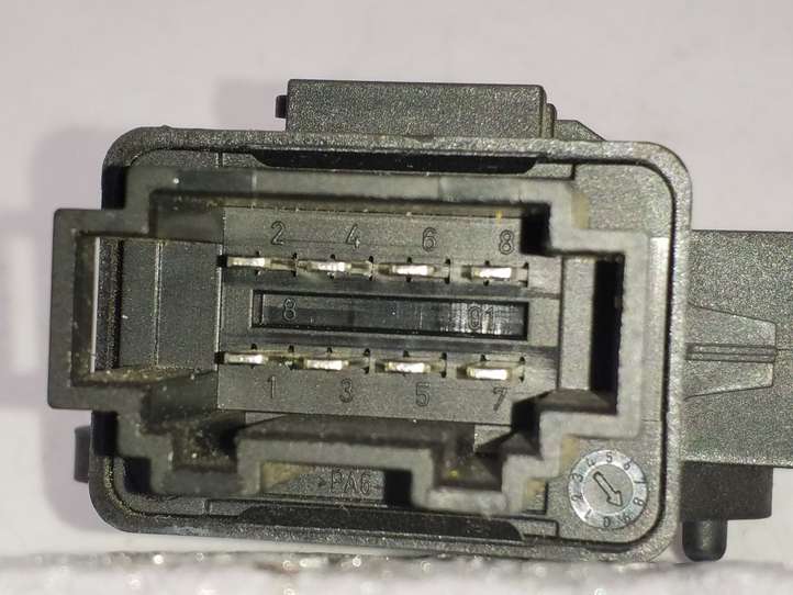 Volkswagen Tiguan (2007 - 2011)  1K0959772 Реле обогрева