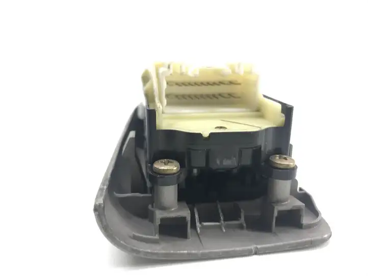 Toyota Corolla Verso E121 (2001 - 2004) 8404013080 Кнопка стеклоподъемников — фото 3
