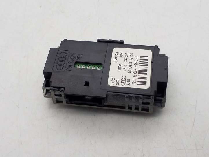 Audi A4 (2011 - 2015)  8K0959719B Другие включатели / ручки/ переключатели