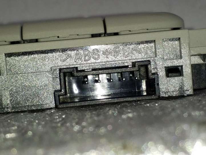 Audi A4 (2011 - 2015)  8K0959719B Другие включатели / ручки/ переключатели