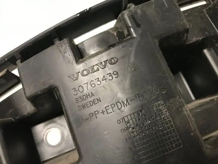 Volvo XC60 (2008 - 2013) 30763439 Кронштейн заднего бампера — фото 3
