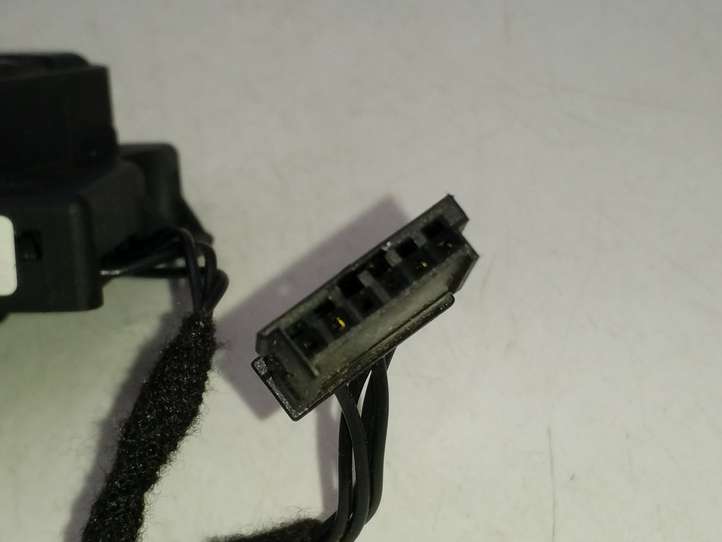 BMW 1 E81 E87 (2004 - 2011)  6956560 Кнопки рулевого колеса
