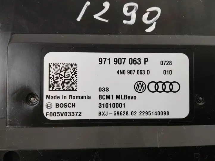 Porsche Taycan 9J1 (2019 - ) 971907063P Модуль комфорта — фото 4
