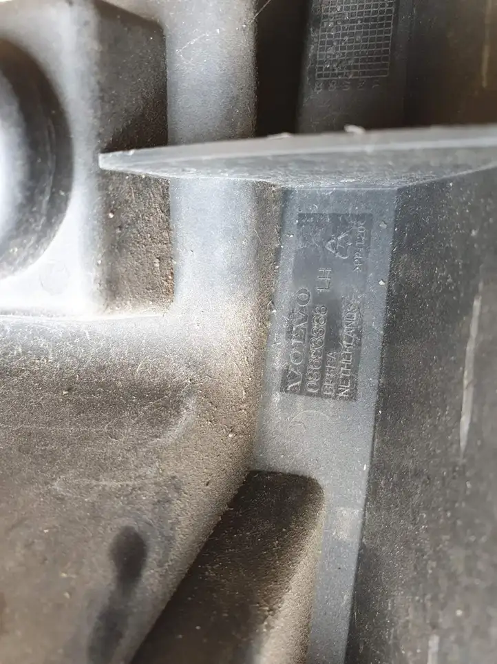 Volvo S60 (2004 - 2010) Кронштейн заднего бампера — фото 2