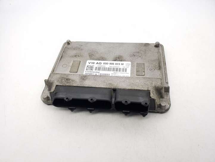 Skoda Fabia Mk2 (5J) (2007 - 2014)  03D906023M Блок управления двигателем ECU