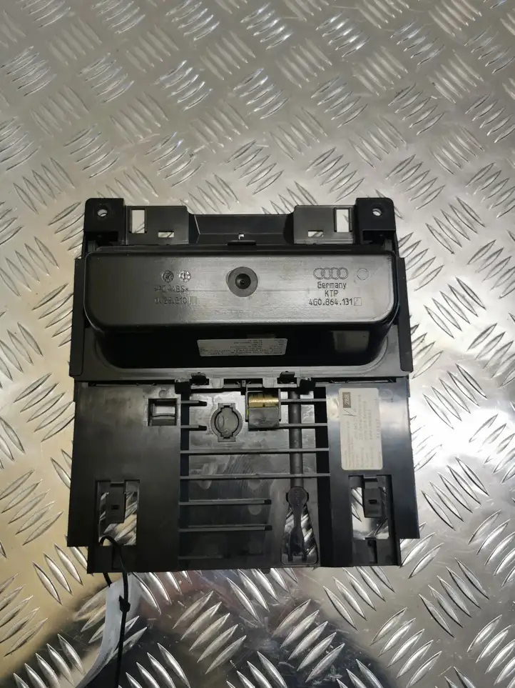 Audi A6 C7 (2014 - 2018) 4G0863273A Пепельница — фото 5