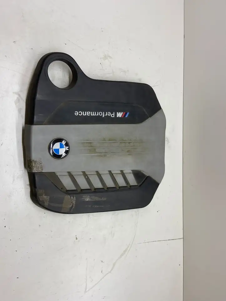 BMW 5 F10 F11 (2009 - 2016) 1114780035001 Крышка двигателя декоративная — фото 1