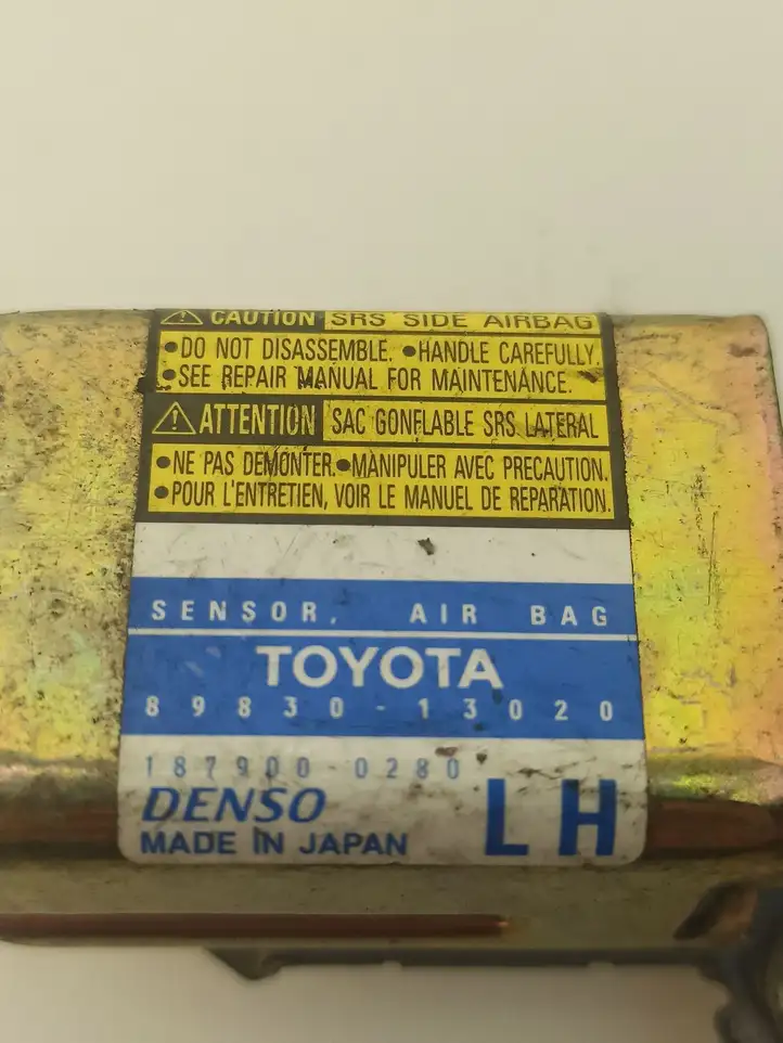 Toyota Corolla E120 E130 (2000 - 2004) 8983013020 Датчик удара SRS — фото 4