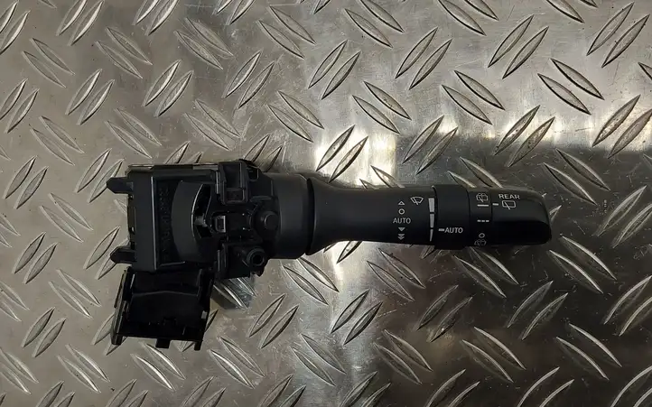 Toyota Prius (XW30) (2009 - 2015) 17F462 Переключатель стеклоочистителей — фото 1