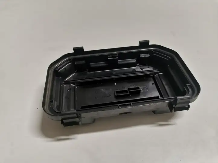BMW 3 F30 F35 F31 (2012 - 2018) 9224872 Крышка ящика предохранителей — фото 1