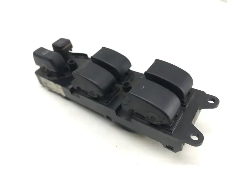 Toyota Corolla E120 E130 (2000 - 2004) 8482002101 Кнопка стеклоподъемников — фото 1