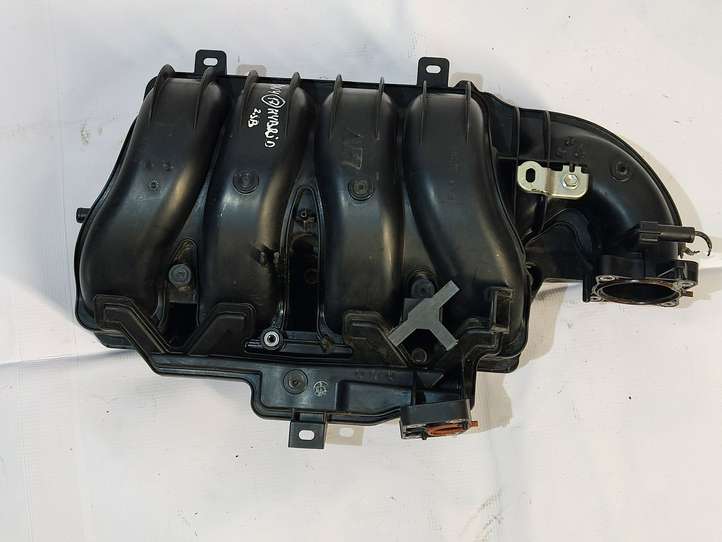 Toyota RAV 4 (XA40) (2012 - 2018)   Впускной коллектор