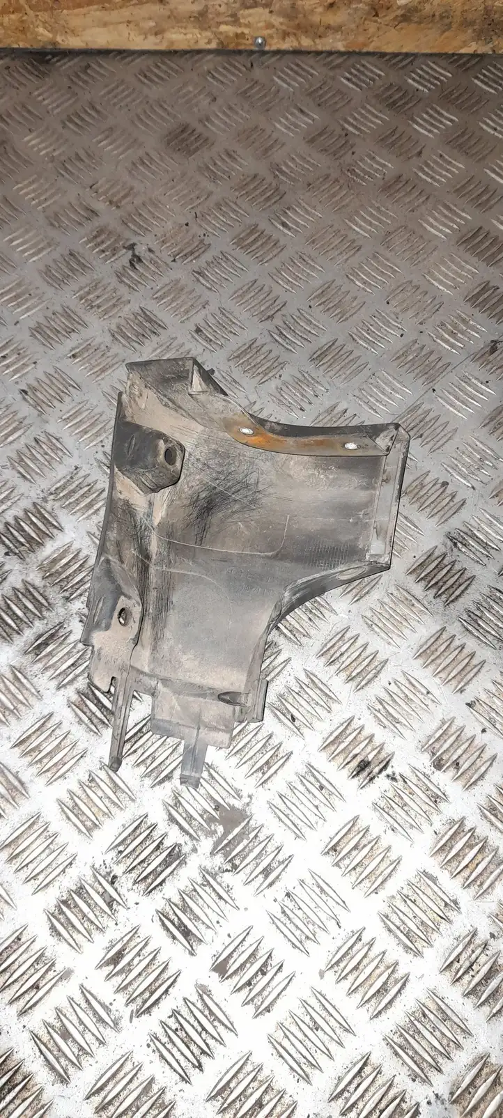 Audi A4 S4 B6 8E 8H (2000 - 2006) 8E0853579B Наружная отделка заднего порога — фото 3
