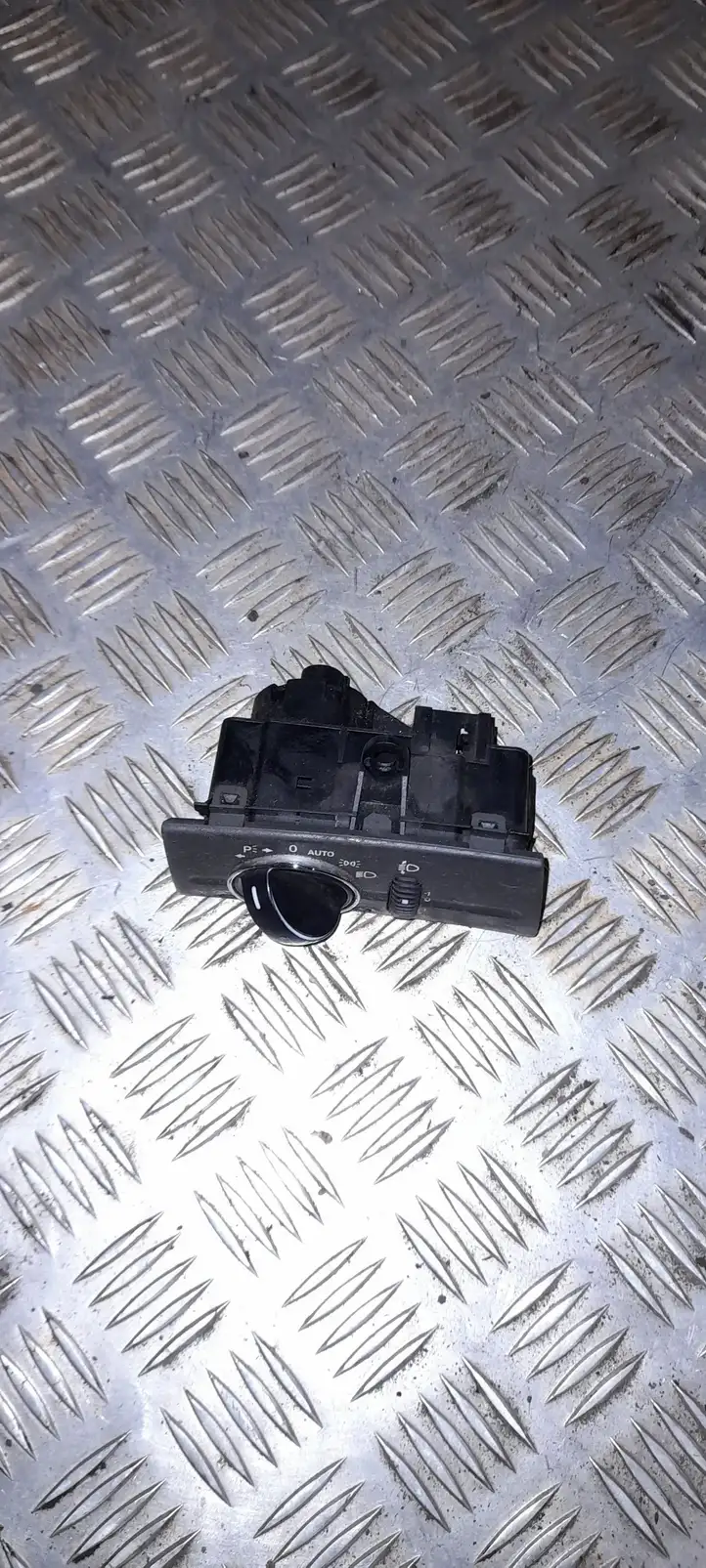 Mercedes-Benz E W211 (2002 - 2009) 2115450904 Включатель фонарей — фото 2