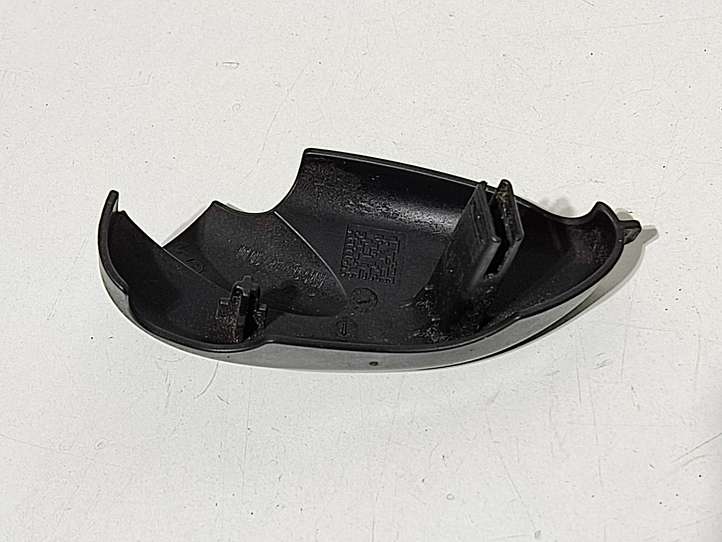 BMW 3 F30 F35 F31 (2012 - 2018)  7632001 Другая деталь отсека двигателя