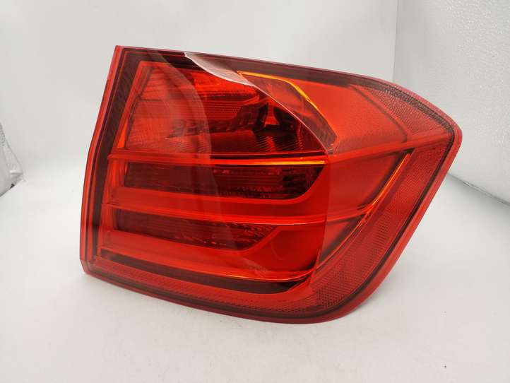 BMW 3 F30 F35 F31 (2012 - 2018)  7259896 Задний фонарь в кузове