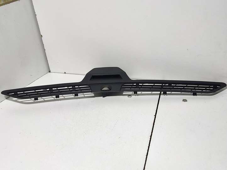 Ford Fusion II (2013 - )  DS7318C491 Воздушная решётка окна