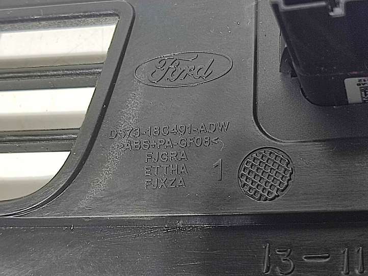 Ford Fusion II (2013 - )  DS7318C491 Воздушная решётка окна
