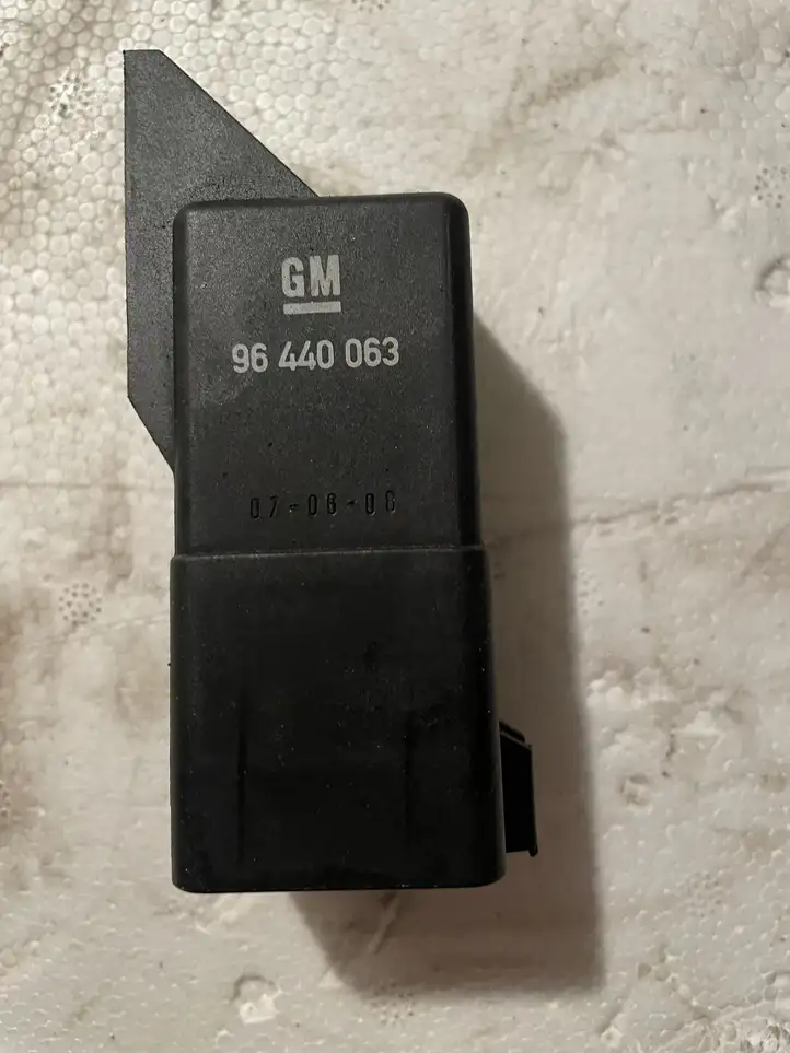 Opel Antara (2006 - 2011) 96440063 Реле накала свечей — фото 1