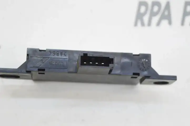 Saab 9-5 (2006 - 2010) GPS антенна — фото 2