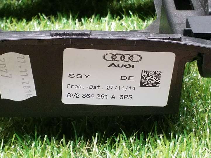 Audi A3/S3 8V (2012 - 2016)  8V2864261A Держатель чашки