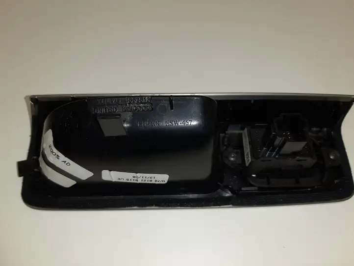 Volvo V50 (2008 - 2012) 30773217 Кнопка стеклоподъемников — фото 2