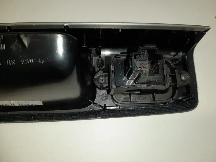 Volvo V50 (2008 - 2012) 30773217 Кнопка стеклоподъемников — фото 3