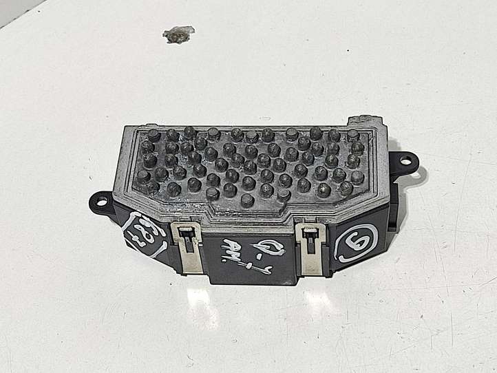 Audi Q7 (2005 - 2009)  3C0907521D Реле вентилятора печки салона