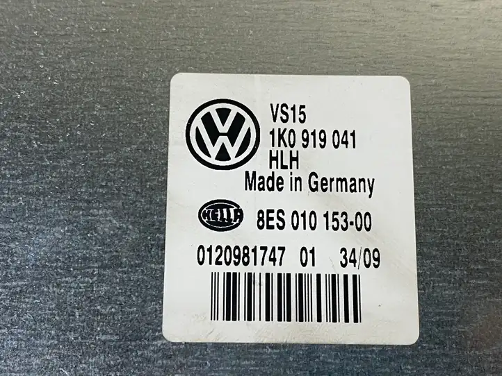 Volkswagen Golf VI (2009 - 2013) 1K0919041 Блок управления электропитанием — фото 3