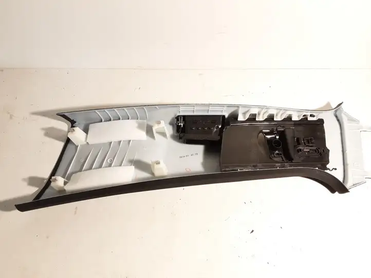 Volvo XC60 (2017 - ) 31426884 Накладка ремня безопасности — фото 2
