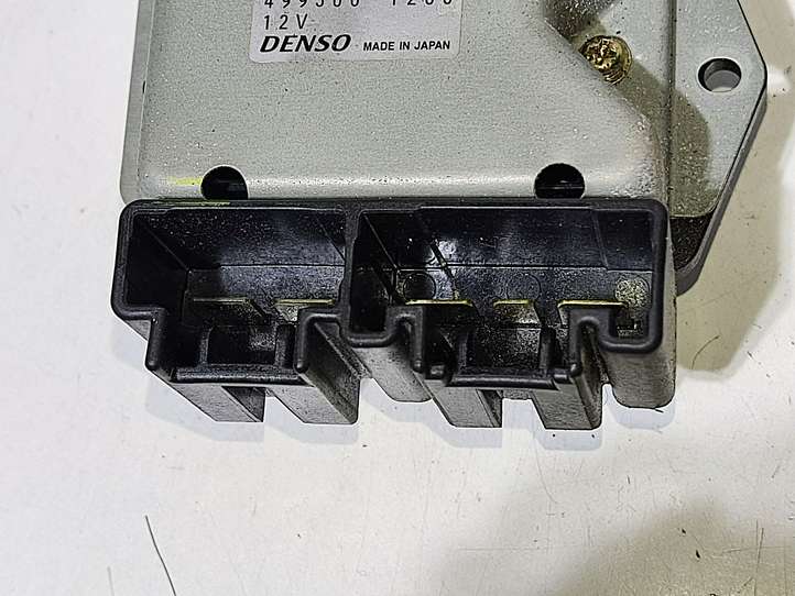 Toyota Prius (XW20) (2003 - 2009)  8716547020 Реле вентилятора печки салона