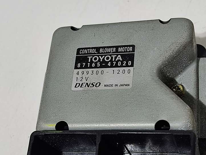 Toyota Prius (XW20) (2003 - 2009)  8716547020 Реле вентилятора печки салона