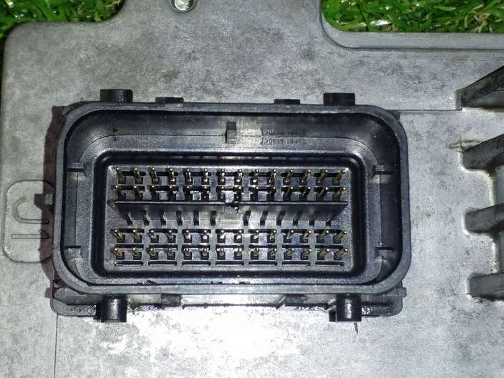 Opel Corsa D (2010 - 2014)  55590552 Блок управления двигателем ECU