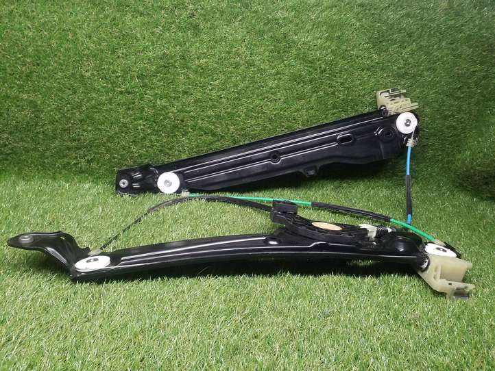 BMW 5 F10 F11 (2009 - 2016)  71821329 Направляющая стекла передней двери
